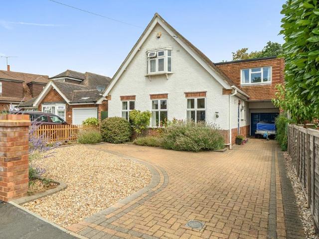 House for sale in Woodley