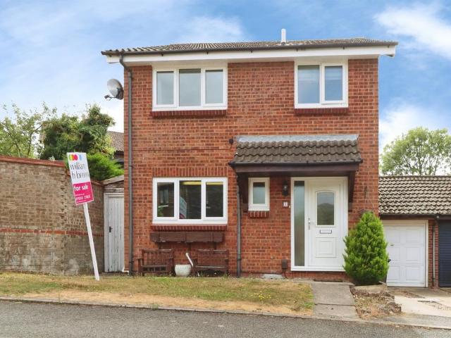 House for sale in Glenvale Park, Wellingborough