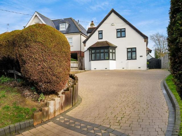 House for sale in Ongar, Epping