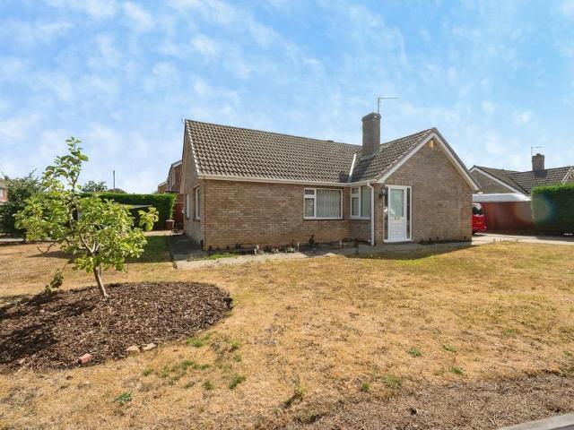 House for sale in New Waltham