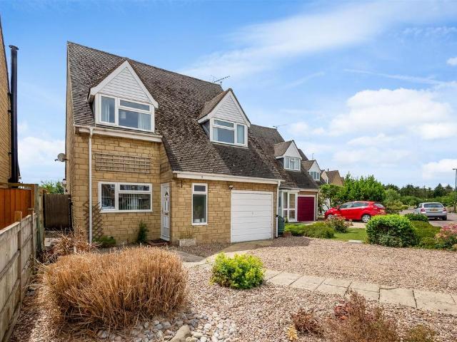 House for sale in Fossebridge, Gloucestershire