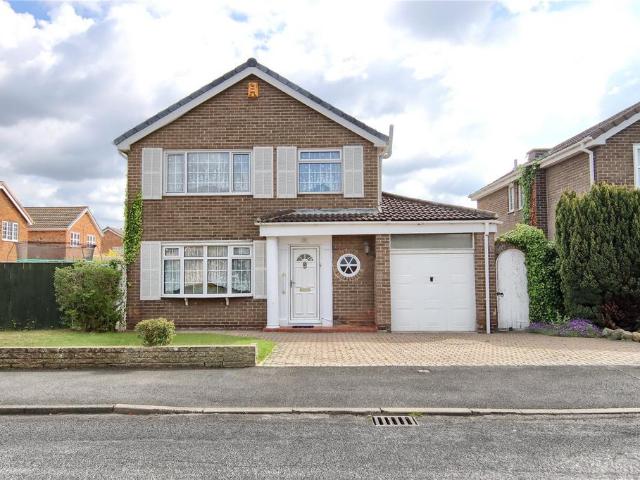 House for sale in Sunningdale, Egglescliffe