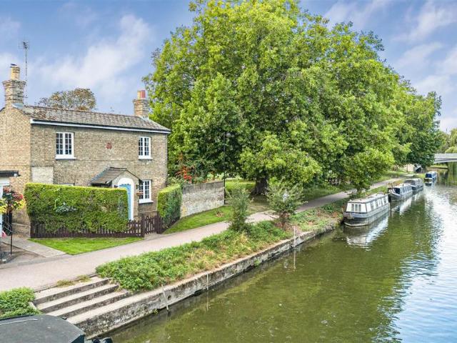 House for sale in Petersfield, Cambridge