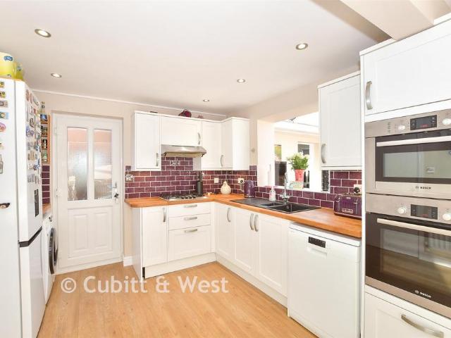 House for sale in Uckfield, Cross In Hand