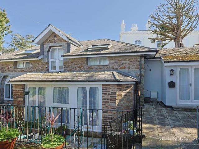 House for sale in Mount Wise