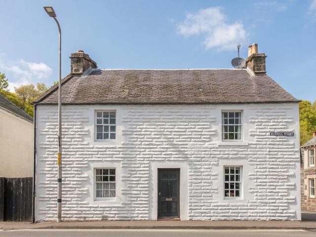 House for sale in Comrie, Scotland