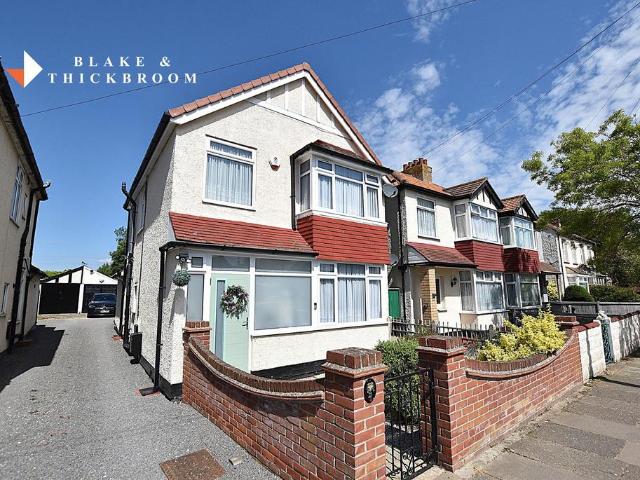 House for sale in Dale Hill, Essex