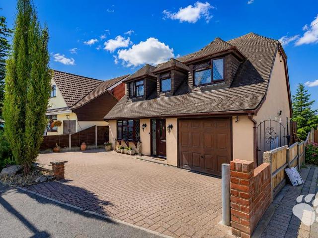 House for sale in Bowers Gifford and North Benfleet, Bowers Gifford