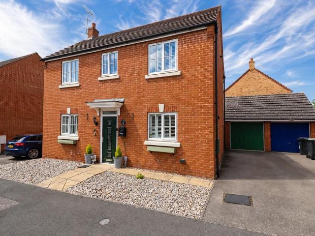 House for sale in Rushden