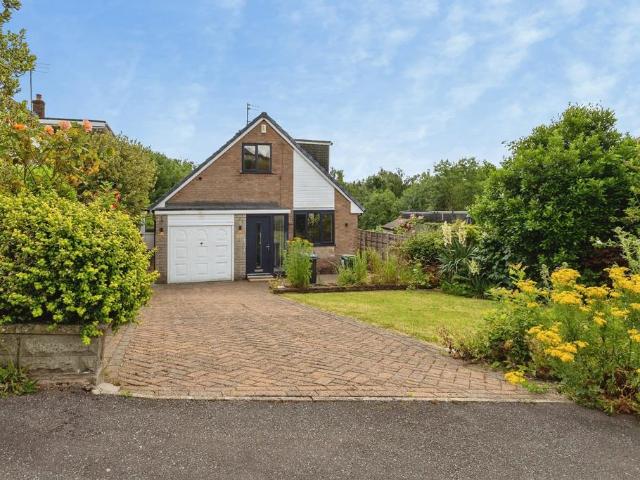 House for sale in Haughton Green, Greenheys