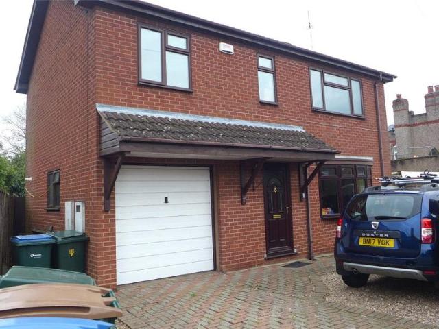 House for sale in Mount Nod, West Midlands