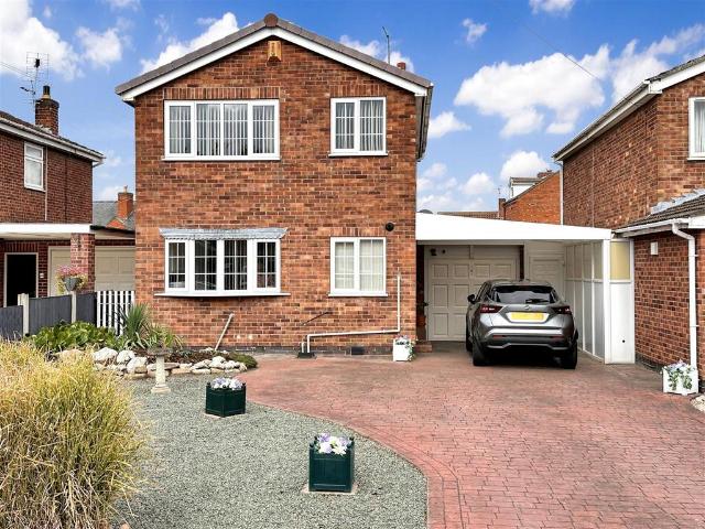 House for sale in Alverton, East Midlands
