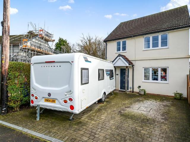 House for sale in Farnborough, Hampshire