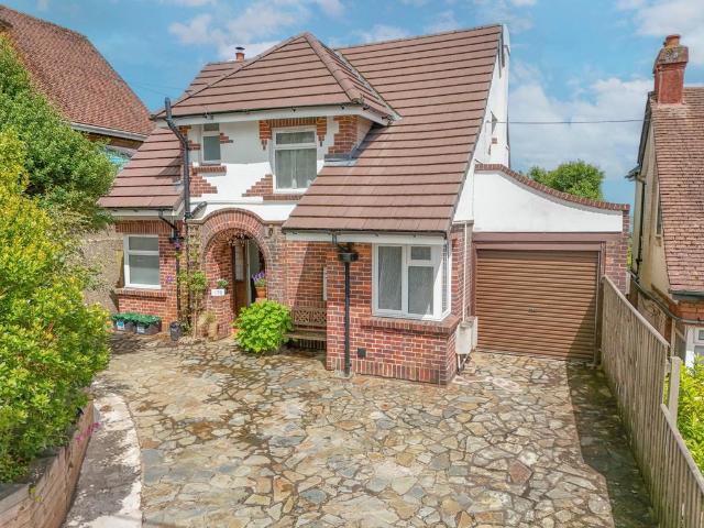 House for sale in Foxhole, Livermead