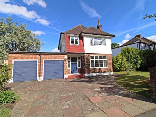 House for sale in West Wickham, Greater London