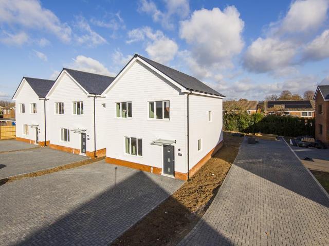 House for sale in Sandown Park, Kent