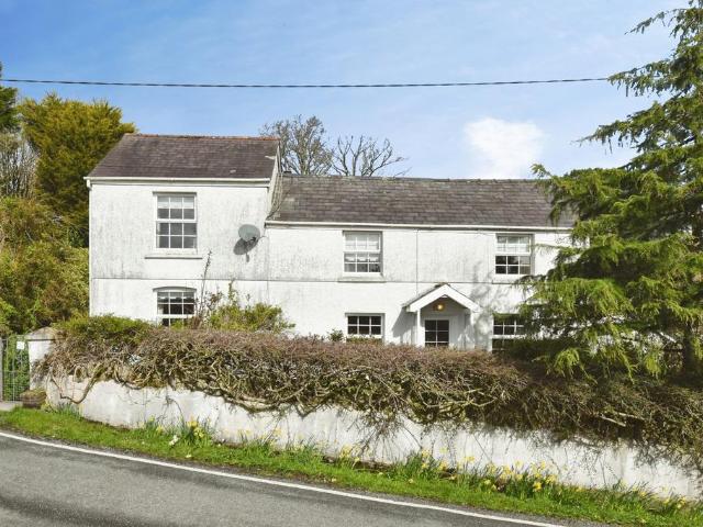House for sale in Cwmamman, Glanaman