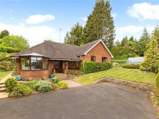 House for sale in Fole, Surrey