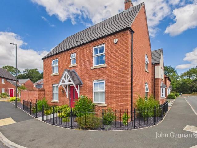 House for sale in Froggatt, East Midlands