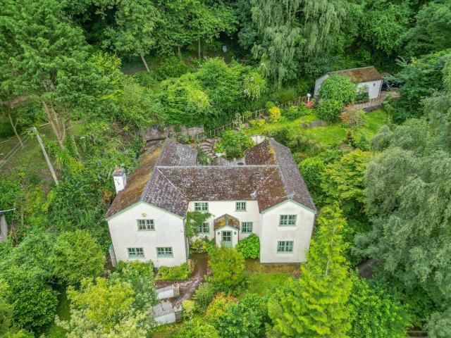 House for sale in Trewen