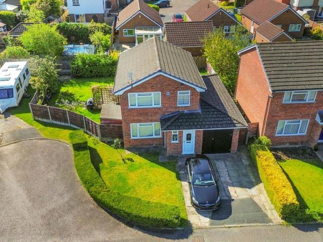 House for sale in Martinscroft, Woolston