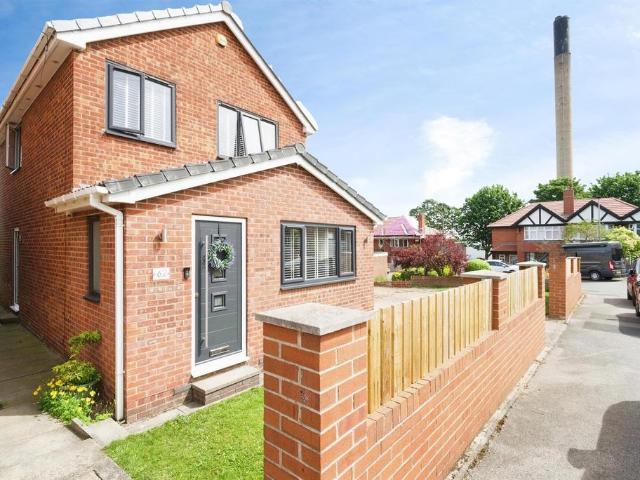 House for sale in Pogmoor, South Yorkshire