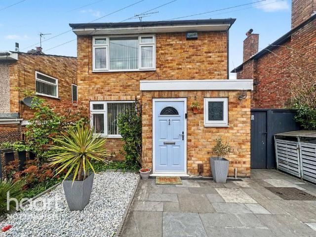 House for sale in Porchester Gardens, Gedling