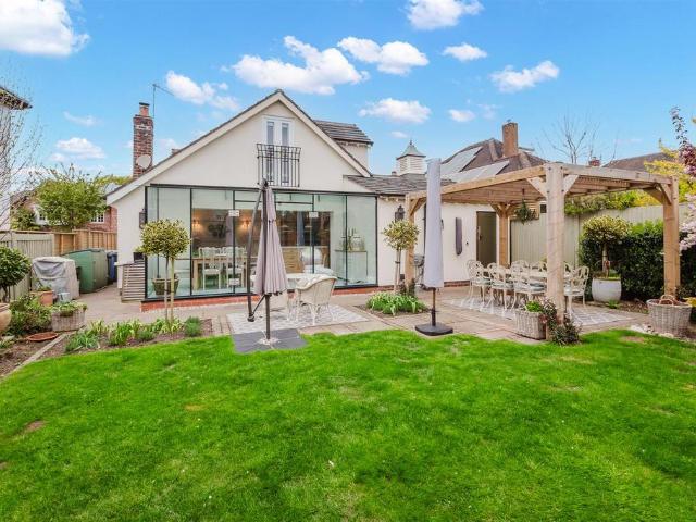 House for sale in Timperley, Trafford Park