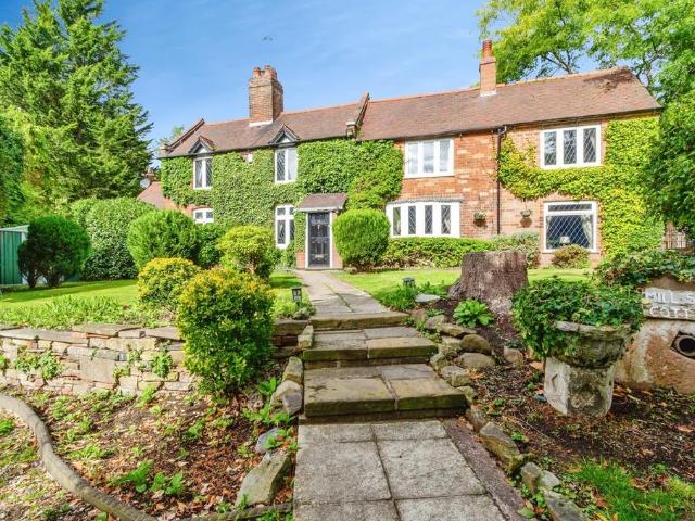 House for sale in Tettenhall, West Midlands