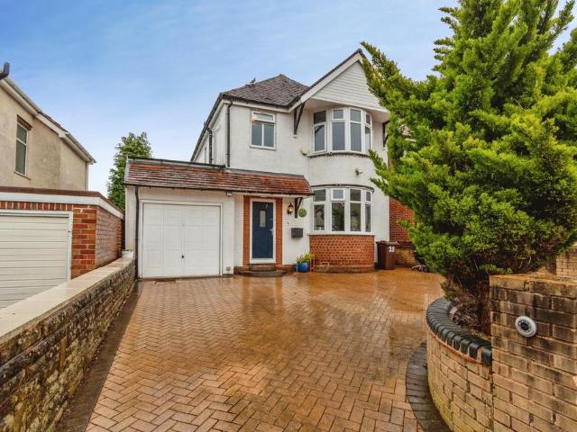House for sale in Goldthorn Hill, West Midlands