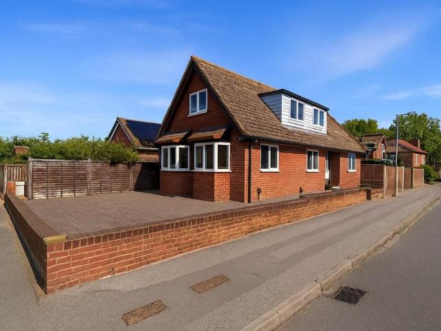 House for sale in Key Street, Suffolk