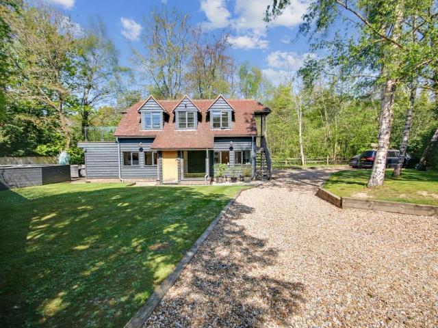 House for sale in Perryfields, West Sussex