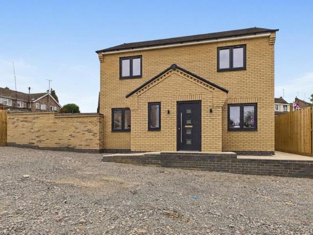 House for sale in Oundle, North Northamptonshire