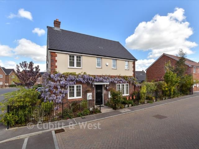 House for sale in Glynde, West Sussex