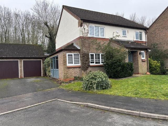 House for sale in Glenfields, Pinfold