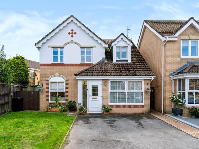 House for sale in Llantwit Fardre, Church Village