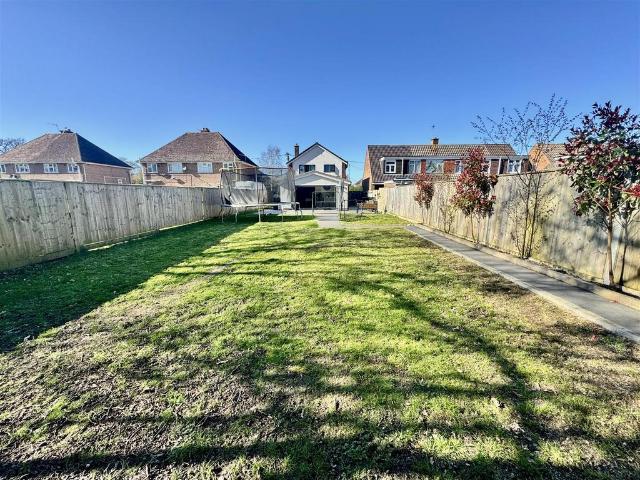 House for sale in Buttsash, New Forest