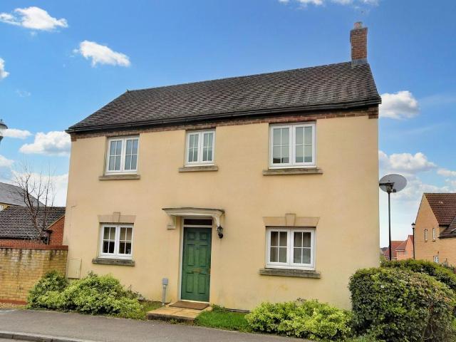 House for sale in Kingsmead, Shenley Brook End