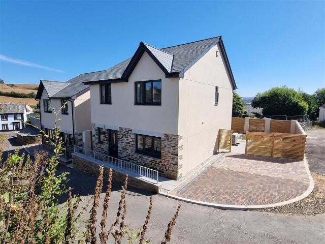 House for sale in Weir Quay, Devon