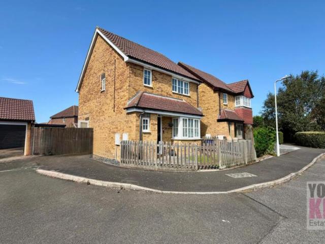 House for sale in Hawkinge, Folkestone