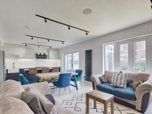 House for sale in Alton Barnes, Essex