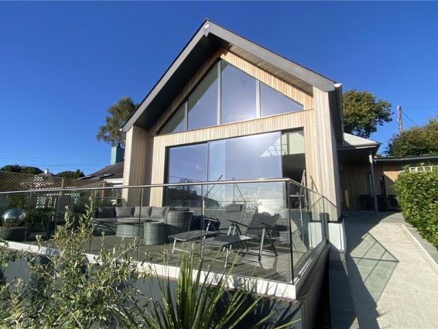 House for sale in Llanbedrog, Wales