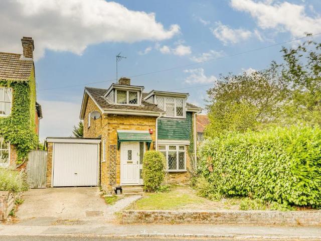 House for sale in Cheddington