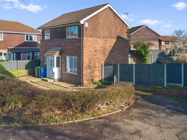 House for sale in Burtonwood and Westbrook, Warrington