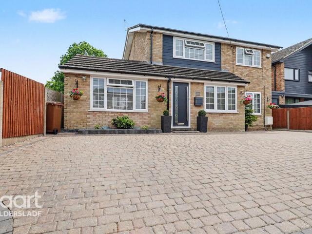 House for sale in Chatham