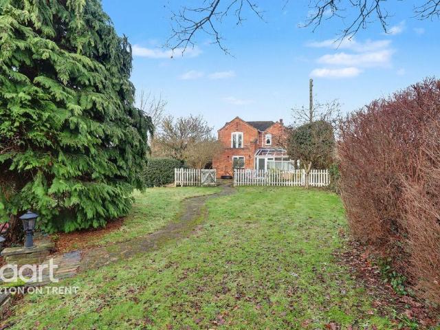 House for sale in Egginton, East Midlands