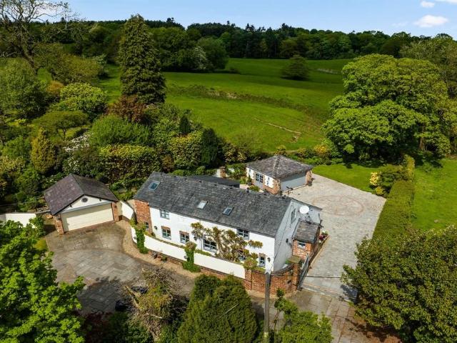 House for sale in Macclesfield