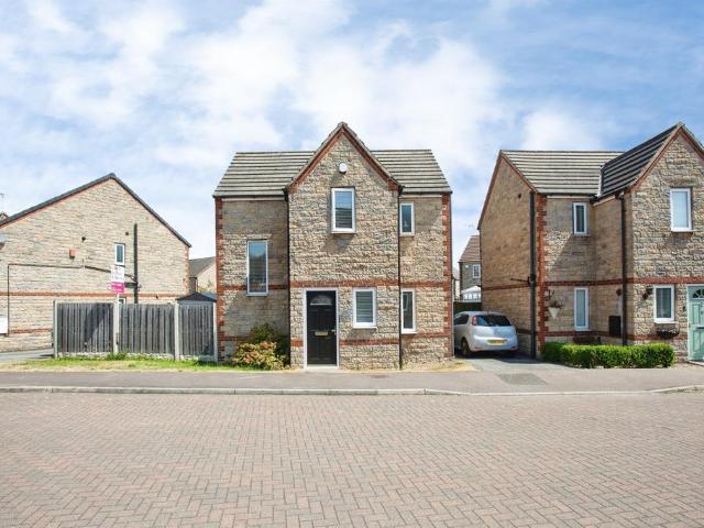 House for sale in Laughton Common, Dinnington
