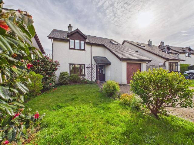 House for sale in Gluvian, St Columb Major