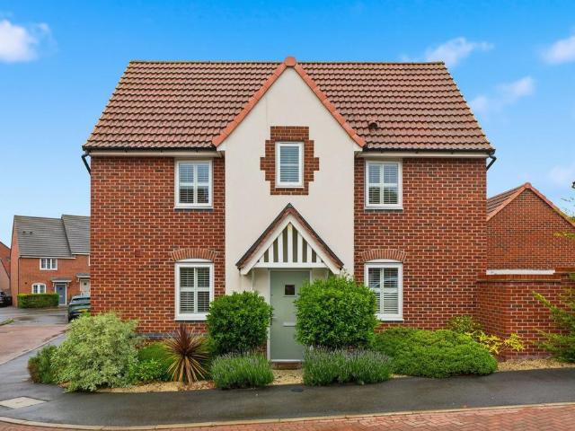 House for sale in Barton In Fabis, East Midlands
